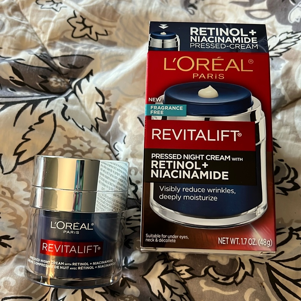 L’Oréal Revitalift retinol + niacinamide cream